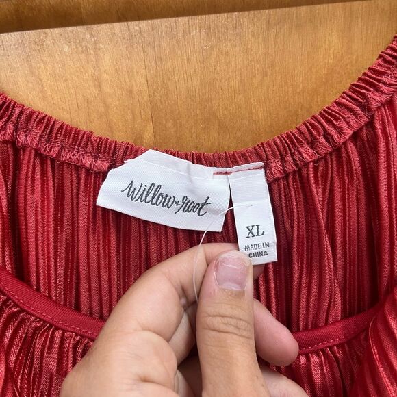 Willow and root Red Pleated long sleeve Blouse with Tie Detail - Picture 2 of 6